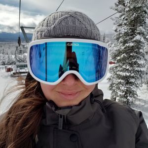 Meet your Posher, Olena